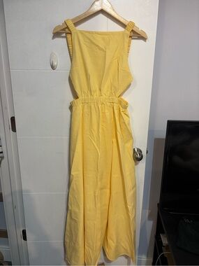 Beginning Boutique Yellow Maxi Dress
